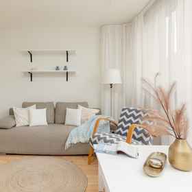 Primary image 1 Warsaw Center Apartment by Renters, Hotel Pusat Layanan Aplikasi Visa Tiongkok