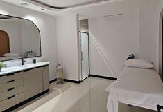 其他 7 Cosmos Health Center by Medworld