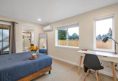 Others 4 Pacific Northwest Retreat Duplex 3min from Seattle by RedAwning