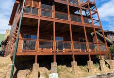 Others 2 Ern862 - Meme's Hunt'n Camp 3 Bedroom Cabin by RedAwning