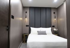 Khác 4 Recharge Residences