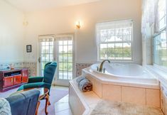 その他 7 Ocean Shores Condo w/ Private Tub < 1 Mi to Beach!