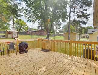 Others 2 Cozy Greensboro Vacation Rental w/ Deck & Fire Pit