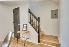 Others 5 Modern Northfield Cottage w/ Yard!