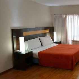 Room 1 obelisco hoteles, Khách sạn Bến xe Retiro