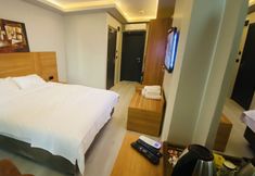 Others 3 The North Hotel