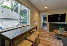 Lainnya 5 Modern Seatac Gem w/ Fireplace & Smart Tvs!