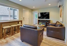 Lainnya 6 Modern Seatac Gem w/ Fireplace & Smart Tvs!