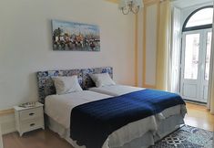 Khác 4 Av. António Augusto de Aguiar 56