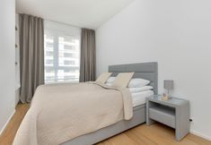 Lain-lain 5 Apartment Cybernetyki 15 by Renters