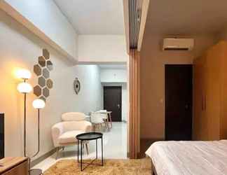 Lainnya 2 Charming Studio Unit in Uptown Parksuites T2 Bgc