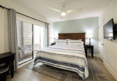 Others 6 Beachfront Retreat