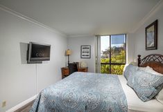 Others 2 Oceanside Beach Condos