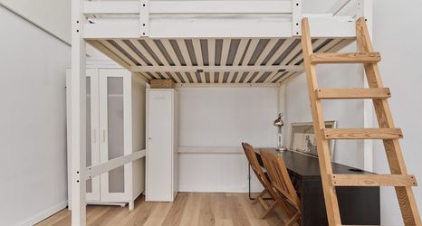 Others 2 Studio z Antresolą by Renters