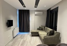 기타 2 Real Homes & Metro Line