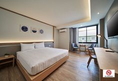 อื่นๆ 6 Prom Hotel