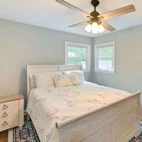 Interior 1 Hampton Bays Retreat: Walk to Squires Beach!, Suffolk County Hotels