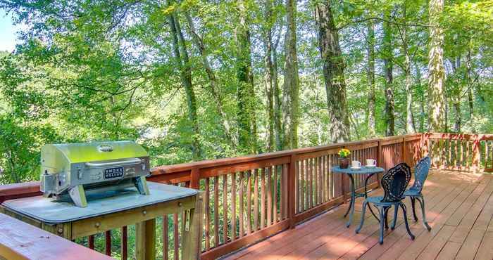 อื่นๆ Hendersonville Vacation Rental - Near Waterfalls!