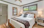 อื่นๆ 6 Lakefront Hayesville Retreat w/ Private Swim Dock