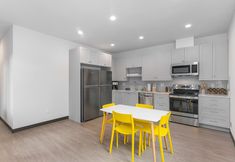 Lain-lain 2 Yoda's Swamp Suite