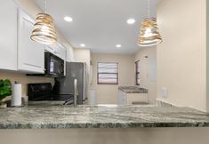 Others 5 Golden Shores 210