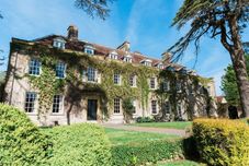 Lain-lain Holbrook Manor & Spa.