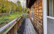 อื่นๆ 3 Cozy Cabin in West Chazy w/ Lake Champlain View!