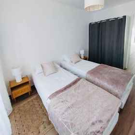 Room 1 Luxury 2 bedrooms with Parking&Terrace, Hotel Tramway Museum