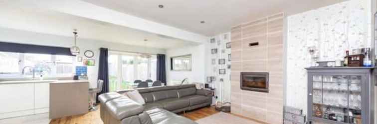 Lainnya Stunning 4-bed House in Gidea Park