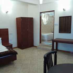 Room1Blue Star Apartments,恩德培国际机场(EBB)飯店