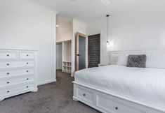 Others 5 Luxe Home by the BnB Collection
