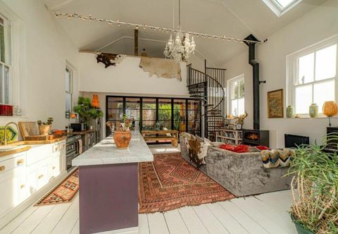 Others Beautiful 3-bed House in Ash Near to Deal Kent