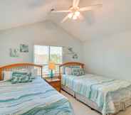Others 5 Surfside Beach Oasis w/ Private Pool & Gas Grill!