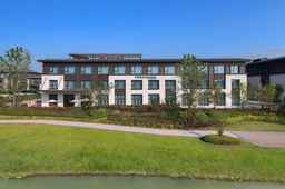 Fairfield By Marriott Yangzhou Slender West Lake, USD 196.29