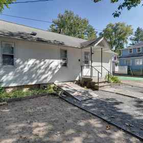 Primary image1金斯頓家園,距藍石野森林不到 2 英里,Nuvance Health The Heart Center, a division of Hudson Valley Cardiovascular Practice, P.C. Kingston飯店