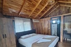 อื่นๆ Ruby Bungalov