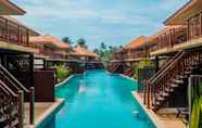 อื่นๆ 2 Blue Bay Resort