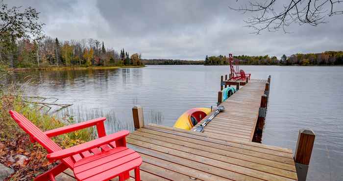 Lainnya Lakefront Presque Isle Cabin w/ Private Dock