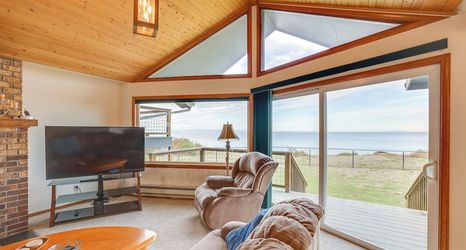 其他 2 Oceanfront Port Angeles Home w/ Mountain View!