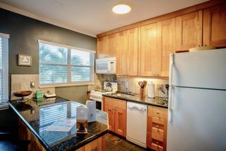 Others 4 Vistamar Waterfront Beach Abode -walk to the Beach