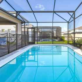 Room 1 Brand New 5br Home w Pool Near Disney Area, Polk County Hotels