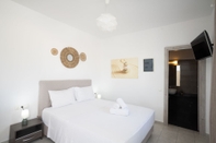 Others Island Nest Mykonos Suite w Shared Pool