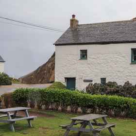 Primary image 1 코너 코티지, Deviock 호텔