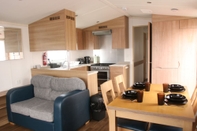 อื่นๆ Captivating 6-person Caravan in Rhyl