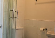 Lain-lain 3 Captain Howey Hotel