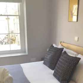 Room 1 Stunning Studio Flat w/ Picturesque View - Bath!, Hotel Chew Stoke