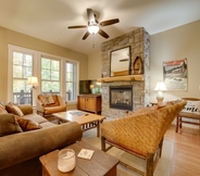 Others 5 Cozy Glenville Condo w/ Bear Creek Lake Access