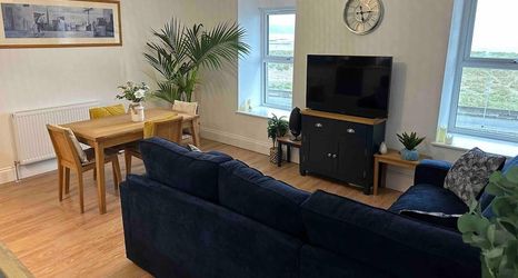 其他 2 Remarkable 1-bed Seaview Beach Apartment Barmouth