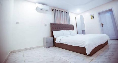Lain-lain 2 Immaculate 1-bed Apartment in Lagos