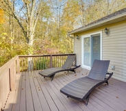 Others 6 Charming Howard Getaway w/ Deck, 1 Mi to Lake!